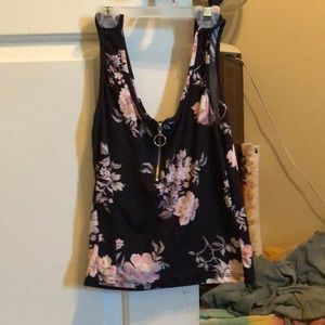 New Black Floral Cropped Zipper Tank Top